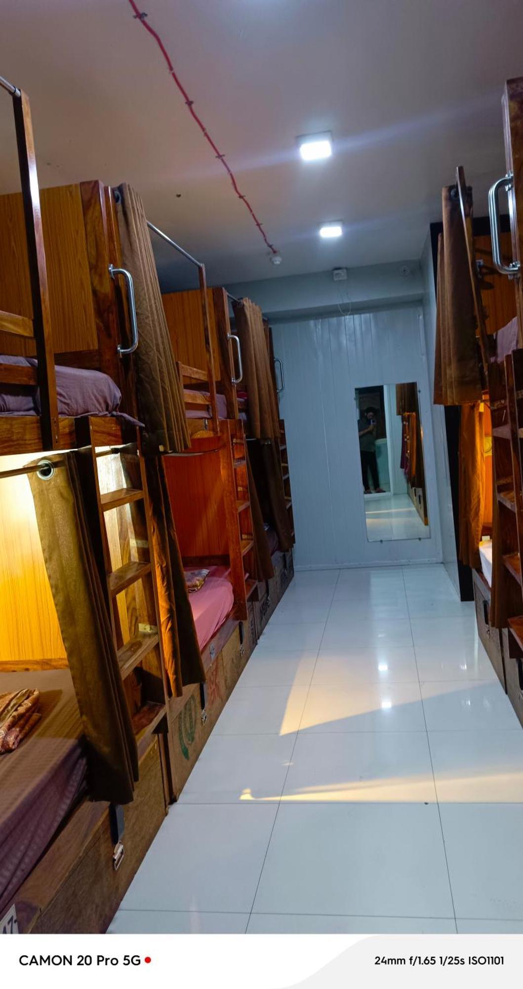 Homestay Ac Dormitory Нью-Дели Экстерьер фото